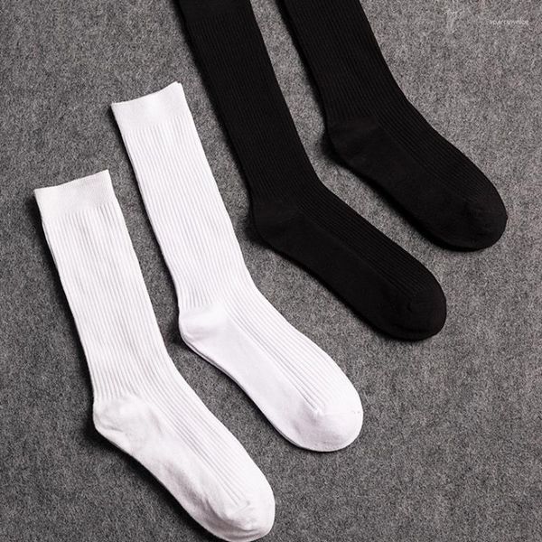 Chaussettes pour hommes mode hommes blanc noir coton longues femmes Streetwear équipage Hip Hop lettre Calabasas planche à roulettes nouveauté