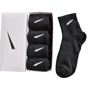 Herensokken mode sportbrief geprinte sokken geborduurd ontwerp puur katoen ademende vijf paar doos set sportsok