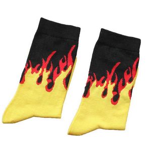 Herensokken Flame Socks for Men Women Hip Hop Cartoon Fire Yellow Black Fashion Designer Sports Skateboard Cool FF Gift Groothandel SO23 T221011