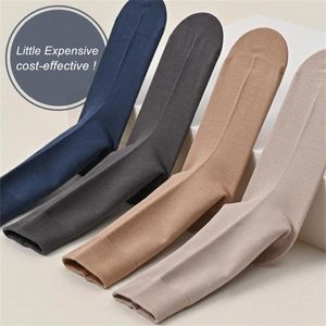 Chaussettes pour hommes de haute qualité coton hommes entièrement rétro couleur mâle 9 couleurs décontracté Sokken pour le printemps hiver