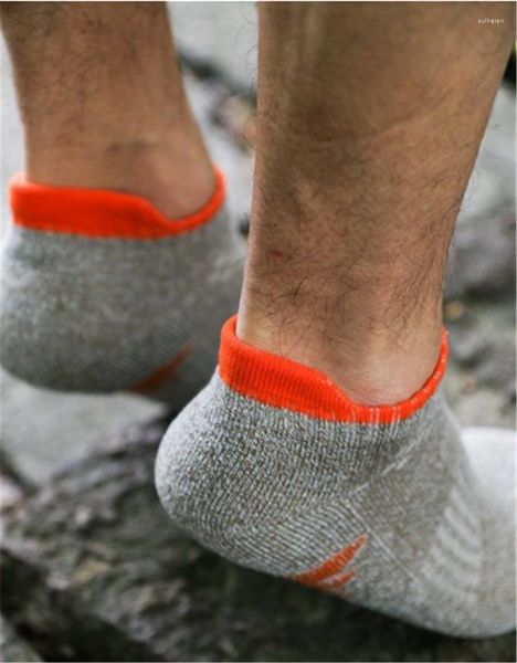Chaussettes pour hommes Compression du pied de sport de haute qualité pour la fasciite plantaire Talon Éperon Douleur à l'arc Veine confortable Heureux