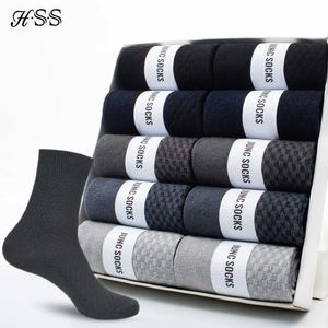 Heren Socks HSS Brand 10 Paarslot Men Bamboo Fiber Socks Nieuwe klassieke Business Long Socks Mens Dress Sock For Winter Gift Plus Size EUR3945 Z0227