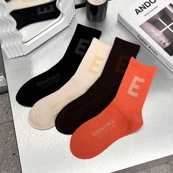 Chaussettes pour hommes Chaussettes tendance Instagram ESS FOG Lettre simplifiée E Chaussettes tendance quatre saisons FG Chaussettes de sport riches et nobles Chaussettes mi-longues pour hommes et femmes