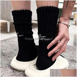 Chaussettes pour hommes Hommes Hommes Vintage Tricoté Sport Solide Épaissi Lettre Tube Moyen Harajuku Japonais Drop Livraison Vêtements Sous-vêtements Dh9Zb