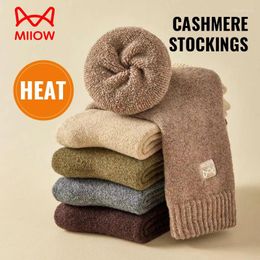 Calcetines para hombres Miiow Merino Wool Hombres Invierno espesas calentadas calentadas de cachemira resistente al frío Botas de nieve toalla de nieve retro