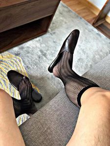 Chaussettes pour hommes Net célébrité été mince Style tentation Sexy mi-tube mollet Anti-crochet soie pastille jambe Jk