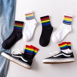 Chaussettes pour hommes Rayures arc-en-ciel Casual Sports Coton Déodorant