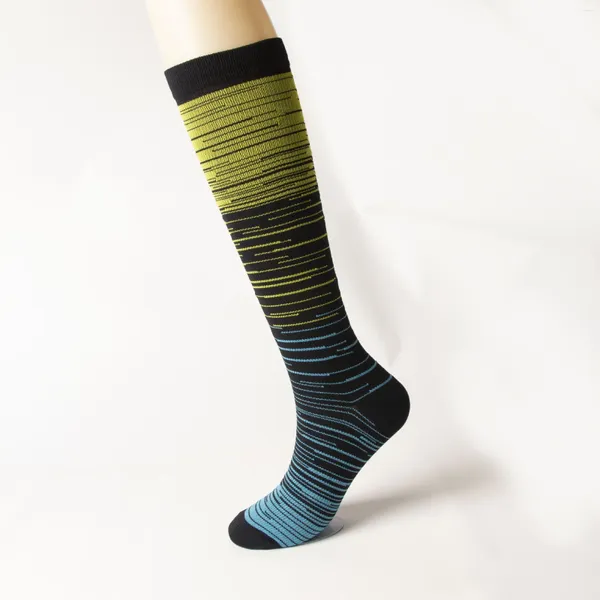 Chaussettes pour hommes rayé dégradé pression de couleur pour hommes et femmes sports de course en plein air tube haut