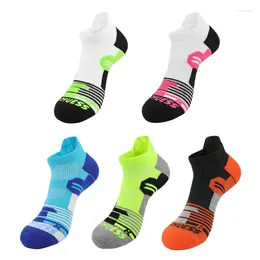 Chaussettes masculines Summer Sports Ankle for Hommes Low Tube Breathable Soupme Soupme Absorbant Coton Anti-Slip Stripe Fitness Running Quarter Sock