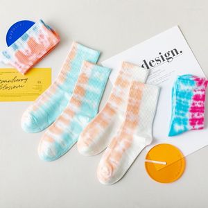 Chaussettes pour hommes Tie-Dye longues coton de haute qualité hommes Couple unisexe printemps rue Harajuku Hip Hop mode femmes couleur sport équipage