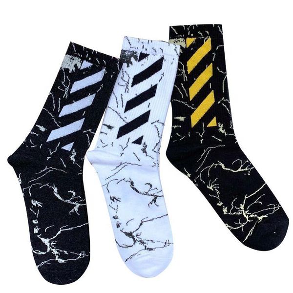 Chaussettes pour hommes en gros Hip Hop coloré rayé motif Cool Sports unisexe marée Fashioncrew coton