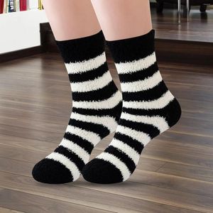 Chaussettes pour hommes hiver pour hommes doux thermique chaud coussin de démarrage travail 5 paires sans couture femmes hommes 1013