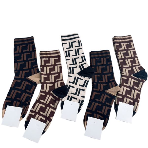 Chaussettes pour hommes Femmes chaussettes de coton de luxe chaussettes de créateurs classiques lettre bas confortable 5 paires de haute qualité tendance populaire avec boîte-cadeau