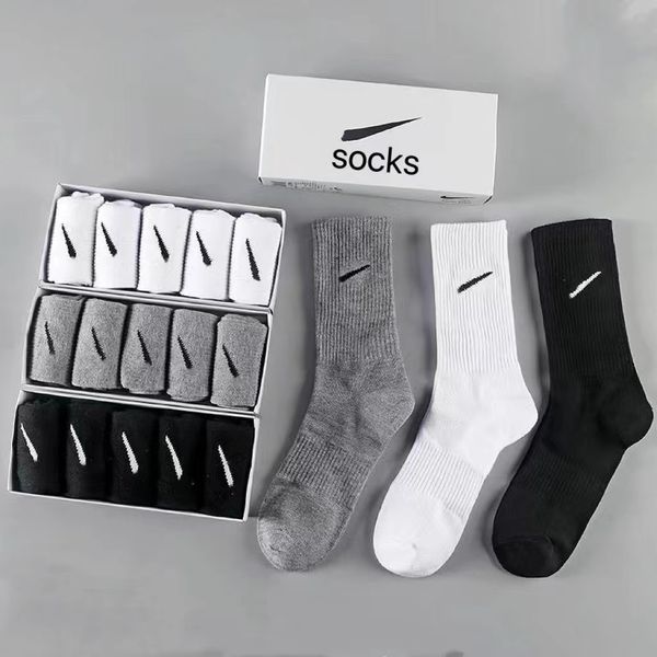 Calcetines para hombre, calcetines clásicos negros, blancos y grises con gancho de Color sólido, 5 par/caja, calcetines deportivos de ocio para fútbol y baloncesto