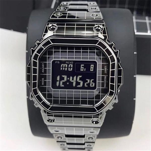 Série de sports pour hommes Quartz 5000 Watch Watch World Time Full Feledproofing LED Automatic Hand Raising Light Oak Series