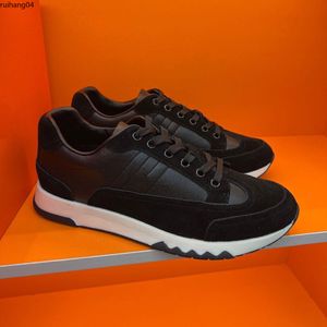 Chaussures de sport pour hommes Tissus de loisirs de créateurs de luxe utilisant de la toile et du cuir Matériau confortable Une variété de taille38-46 mkjk rh40002