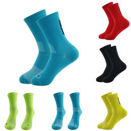 Chaussettes de sport masculines vélo de basket-ball de course de randonnée d'été tennis ski ski