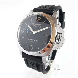 Sports Watch Mechanical Watch -horloge Automatische beweging Timer Roestvrijstalen waterdichte kast Sapphire Mirror 03R6