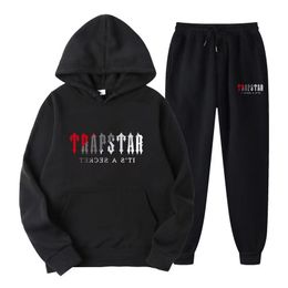 Sportswear voor heren 2022 Brand Trapstar Gedrukte T-shirt Heren 15 kleuren Warm twee losse sweatshirt met een kap met een kap