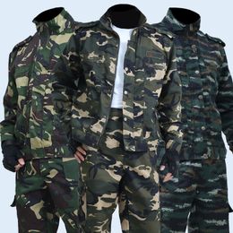 Heren Spring en Autumn Camouflage Uniforms Welders Wear-resistente overalls arbeidsverzekering Buitengereedschapspakken