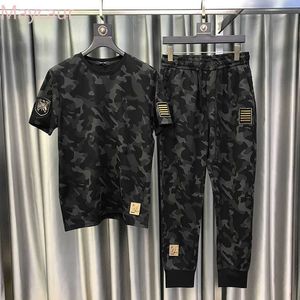 Costume pour hommes Camouflage Soie de glace pour hommes Été Style coréen À la mode Beau Vêtements pour adolescents Tenue pour hommes Ensemble deux pièces été X0909