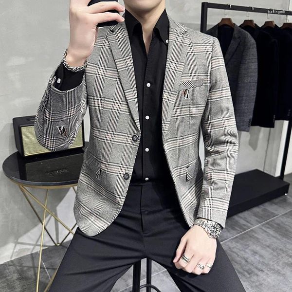 Trajes de hombre 2023 moda primavera y otoño Casual hombres Plaid Blazer algodón ajustado Inglaterra traje Blaser Masculino chaqueta masculina