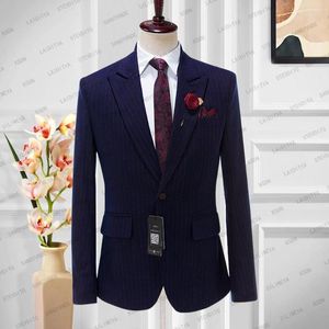 Costumes masculins 2023 Costume masculin Bleu Dark Peak Paped Red Diagonals Fit Business Tuxedos réguliers pour le blesward sur mesure