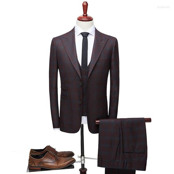 Trajes para hombres 2023 Traje para hombres 3 piezas Moda Plaid Slim Vestido de novia Blazer Pantalón y chaleco Vino Rojo