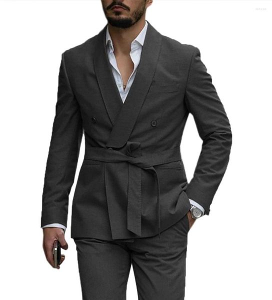 Trajes de hombre 2023 estilo occidental para hombre traje a medida cinturón de solapa esmoquin caballero textura Color sólido diseño único reunión informal de 2 piezas