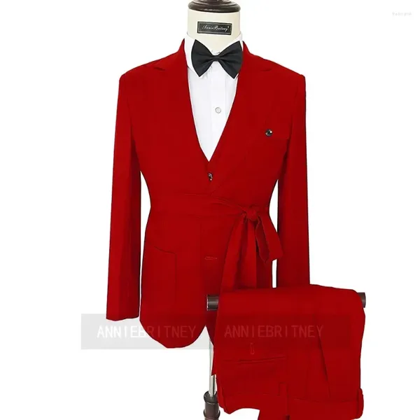 Suits para hombres 2024 Fashion Red Formal para Men Groom Tuxedo Prom Prom Fit Blazers Hombre Custom de alta calidad Set de 3 piezas Set Homme