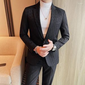 Costumes pour hommes 2024 costume de haute qualité mode beau manteau simple boutonnage Double fente affaires jolie pochette Hombre M-4XL