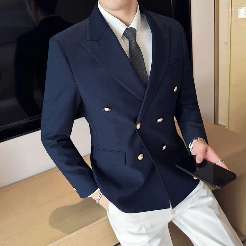 Herrdräkter 2024 marinblå blazrar för män formella affärsbröllop kostym jackor casual smal dubbelbröst guldknappar manlig kappa