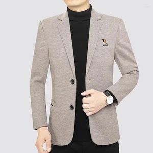 Costumes pour hommes 2024- La mode Gentleman Slim Style italien Casual Jeunes affaires Hommes d'âge moyen sans repassage Petit costume de blazer