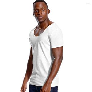 Costumes pour hommes A2808 Col V profond Slim Fit T-shirt à manches courtes pour hommes Low Cut Stretch Vee Top Tees Mode Homme Tshirt Invisible Casual