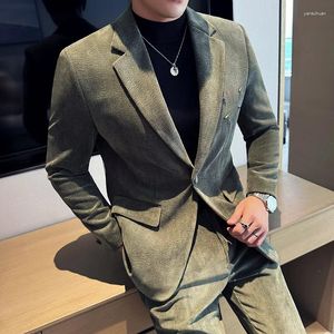 Herenpakken Herfst Winter Metalen Decoratie Dikke Wollen Jasje Mannen Mode Gestreept Casual Business Blazer Bruiloft Bruidegom Jurk jas 2023