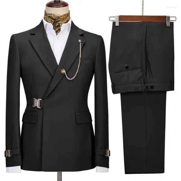 Trajes para hombres Diseño de cinturón negro Hombres 2 piezas Traje Homme Boda Novio Prom Cuello mandarín Blazer Conjuntos Trajes De Hombre Terno Masculino