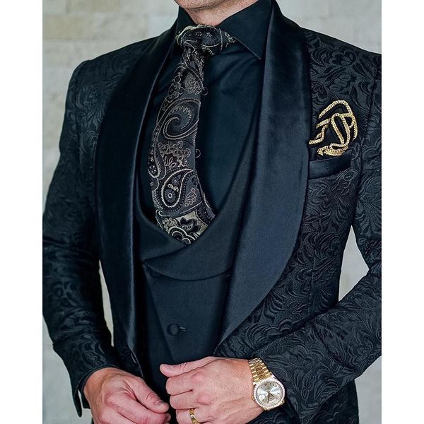 Costumes pour hommes Blazers 2023 Hommes Arrivée Royal Bleu et Noir Groom Tuxedos Châle Satin Revers Groomsmen Mariage Homme VestePantsVest 230404