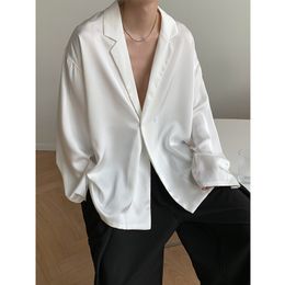 Herenpakken Blazers Autumn Black White Silk Blazer Fashion Business Society Mens Suit jas Koreaanse losse casual jurk Men MXL 230427