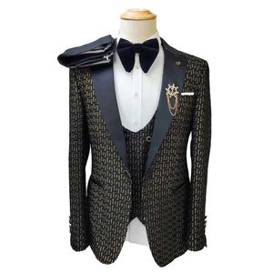 Suites para hombres Blazers Set de 3 piezas para hombres en blanco y negro con estampados de palacio dorado para bodas.Vamos ropa Q240507