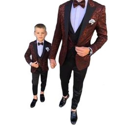 Herenpakken Blazers Bourgondië Patroon Boy Mens Slim Fit Wedding Grooms Tuxedos Ed Rapel Formele Blazer Kid Prom Suit jacketpants 230206