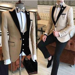 Herenkostuums Blazers Champagne One Button Heren Prom Suits Peaked Revers Trouwkostuums voor mannen Goedkope smokings Driedelige blazers Jasje, broek en vest L230914