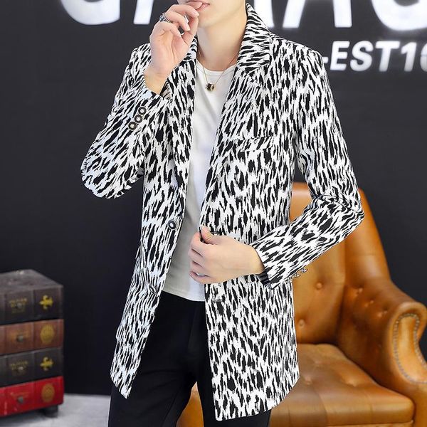 Trajes de hombre Blazers DYBZACQ Cazadora larga 2023 Primavera y otoño Delgado Estampado de leopardo Casual Chaqueta de traje pequeño Campo de noche 3XL