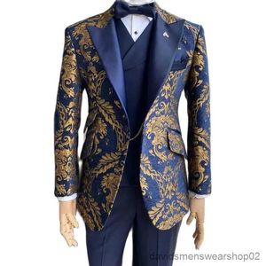 Trajes de hombre Blazers Trajes de esmoquin de jacquard floral para hombre Boda Slim Fit Chaqueta de caballero azul marino y dorado con chaleco pantalón Traje masculino de 3 piezas