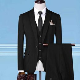 Costumes pour hommes Blazers Suit de mariage de marié trois pièces Fashion British Style Mens Stripe One Button Veste Pantal