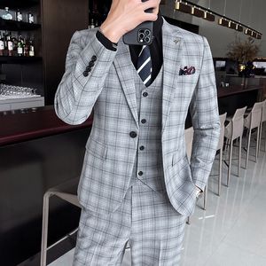 Costumes pour hommes Blazers veste gilet pantalon classique Plaid affaires sociales vêtements de cérémonie slim fit robe de Banquet 3 pièces ensemble 230909