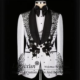 Costumes masculins Blazers Luxury Bouded White Wedding Cost For Men Ed Lapel Groom Tuxedos Appliques Slim Fit 2 Pièces Sets Male Prom Party Blazers 230826