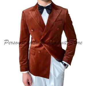 Herenpakken blazers oranje fluweel jasje witte broek dubbele borsten heren bruidegom bruiloft prom blazer terno masculino slanke fit 2 stuks