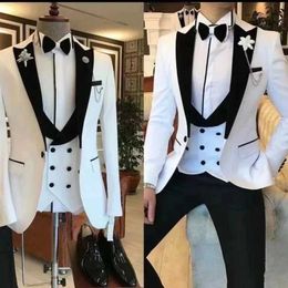 Costumes masculins Blazers Slim Fit White Men Hommes Costumes Tuxedos de marié 3 pièces pour le mariage Veste de costume de style Italian Style avec pantalon de gilet double
