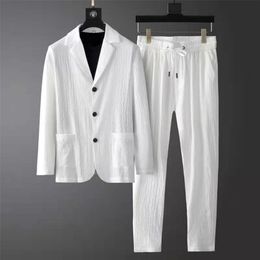 Herenpakken blazers lente zomerse modepak heren met lange mouwen high-end casual pak Koreaans slanke knappe tweedelige set witte zwarte blazer pant 220909