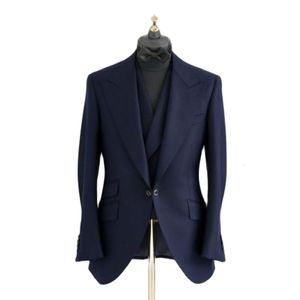 Herenpakken blazers op maat gemaakte marineblauwe blazer broek brede revers luxe 3 -stcs jas pant vest flare mouw heren bruiloft kleding diner slijtage 230303